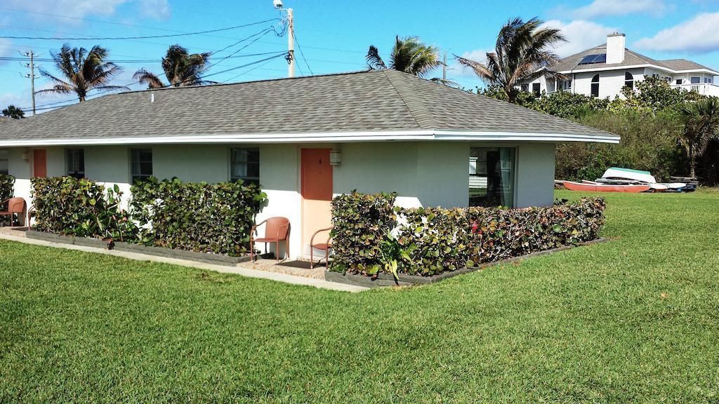 Surf Studio Beach Resort Cocoa Beach Exterior photo