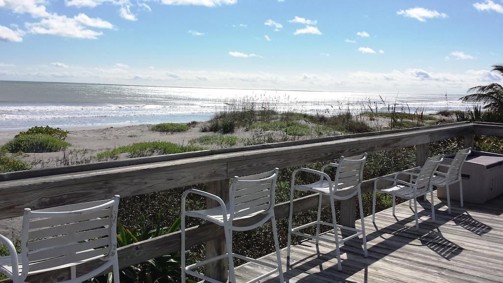 Surf Studio Beach Resort Cocoa Beach Exterior photo