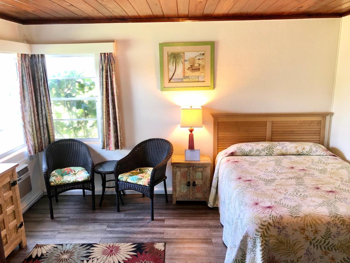 Surf Studio Beach Resort Cocoa Beach Exterior photo