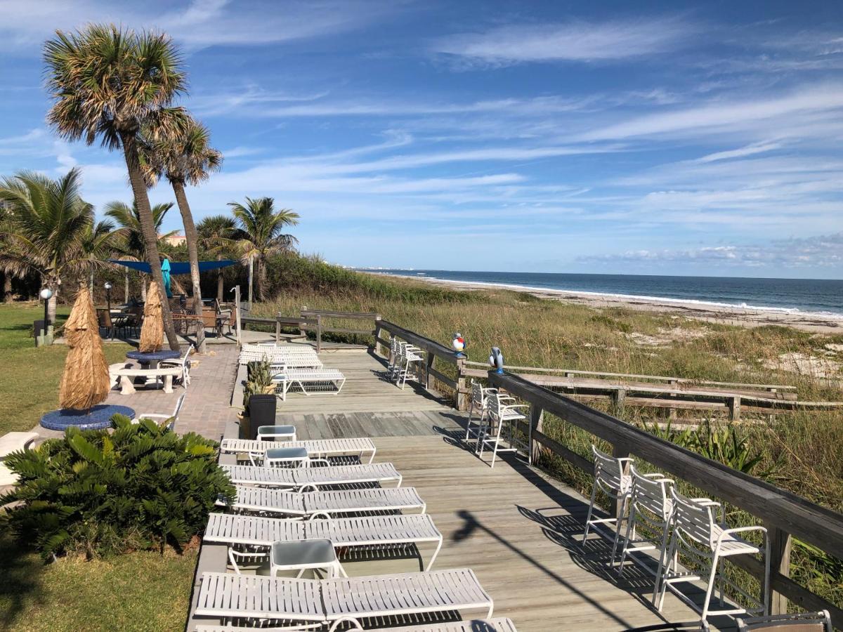 Surf Studio Beach Resort Cocoa Beach Exterior photo